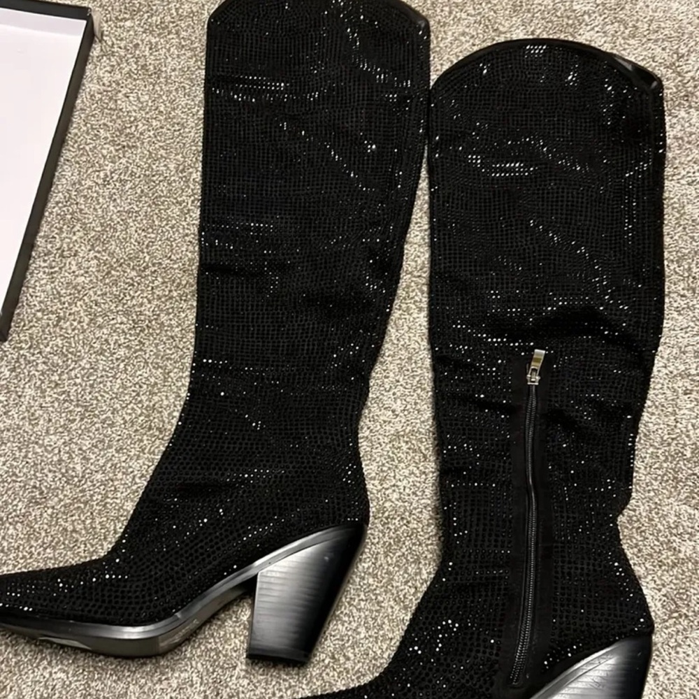 Elegant Sparkley Black Heeled Boots